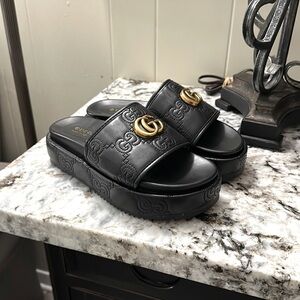 inspired platform sandals!! Beautiful! 💕